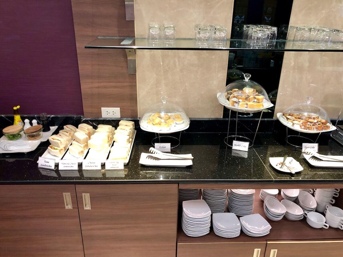 Thai Royal Silk Domestic Lounge Chiang Mai Essen