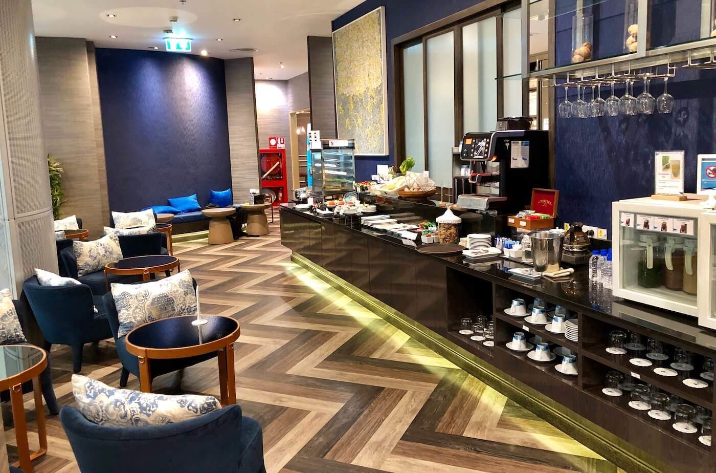 Bangkok Airways Blue Ribbon Lounge Buffet