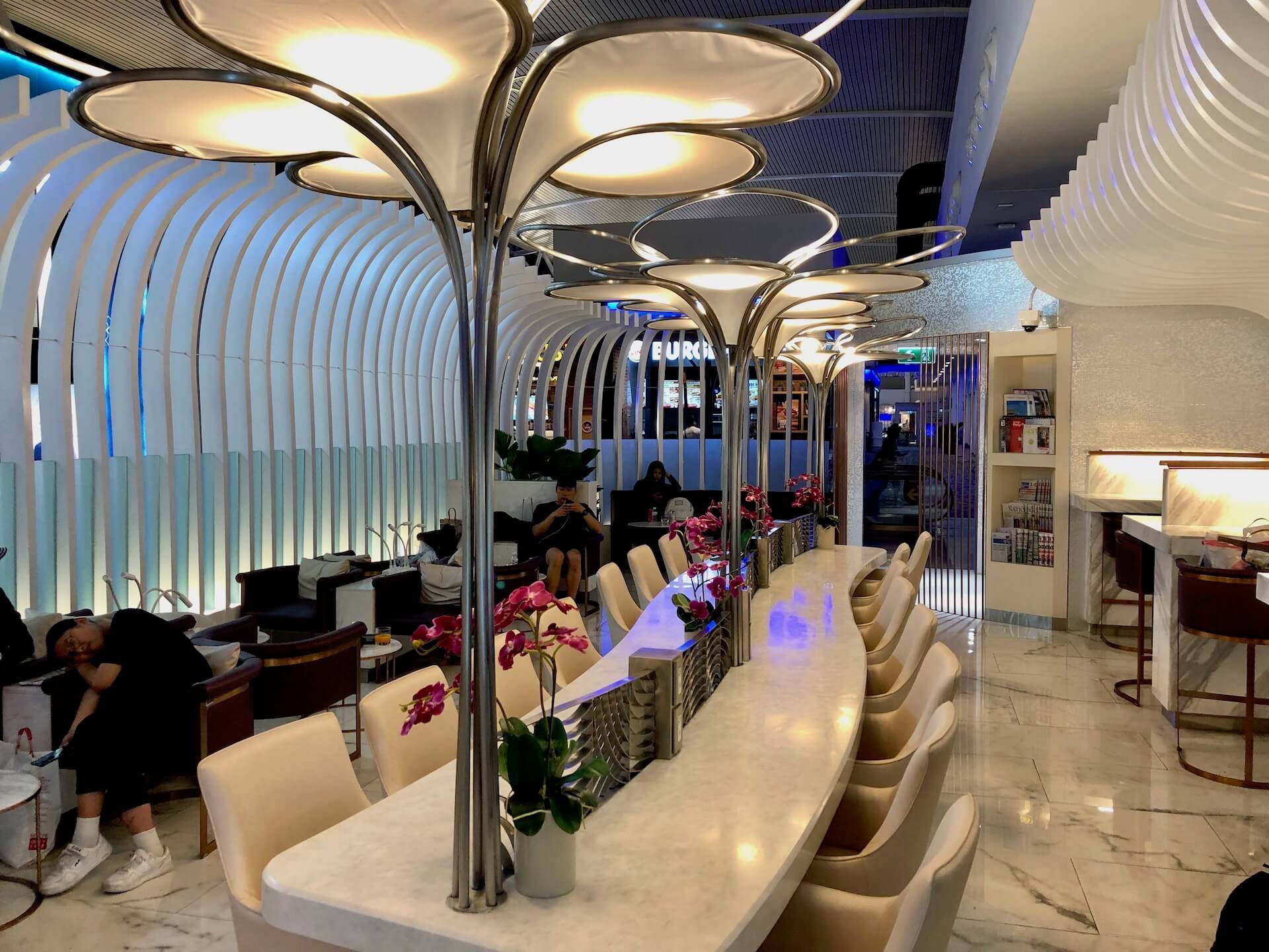 Thai Airways Royal Orchid Lounge Phuket Airport Sitzbereich
