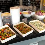 Coral Executive Lounge Phuket International Salatbar