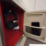 Cathay Pacific Airbus A350 Business Class Schrank