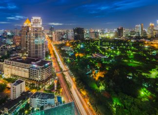 Lumpini Park Bangkok - Airguru.de